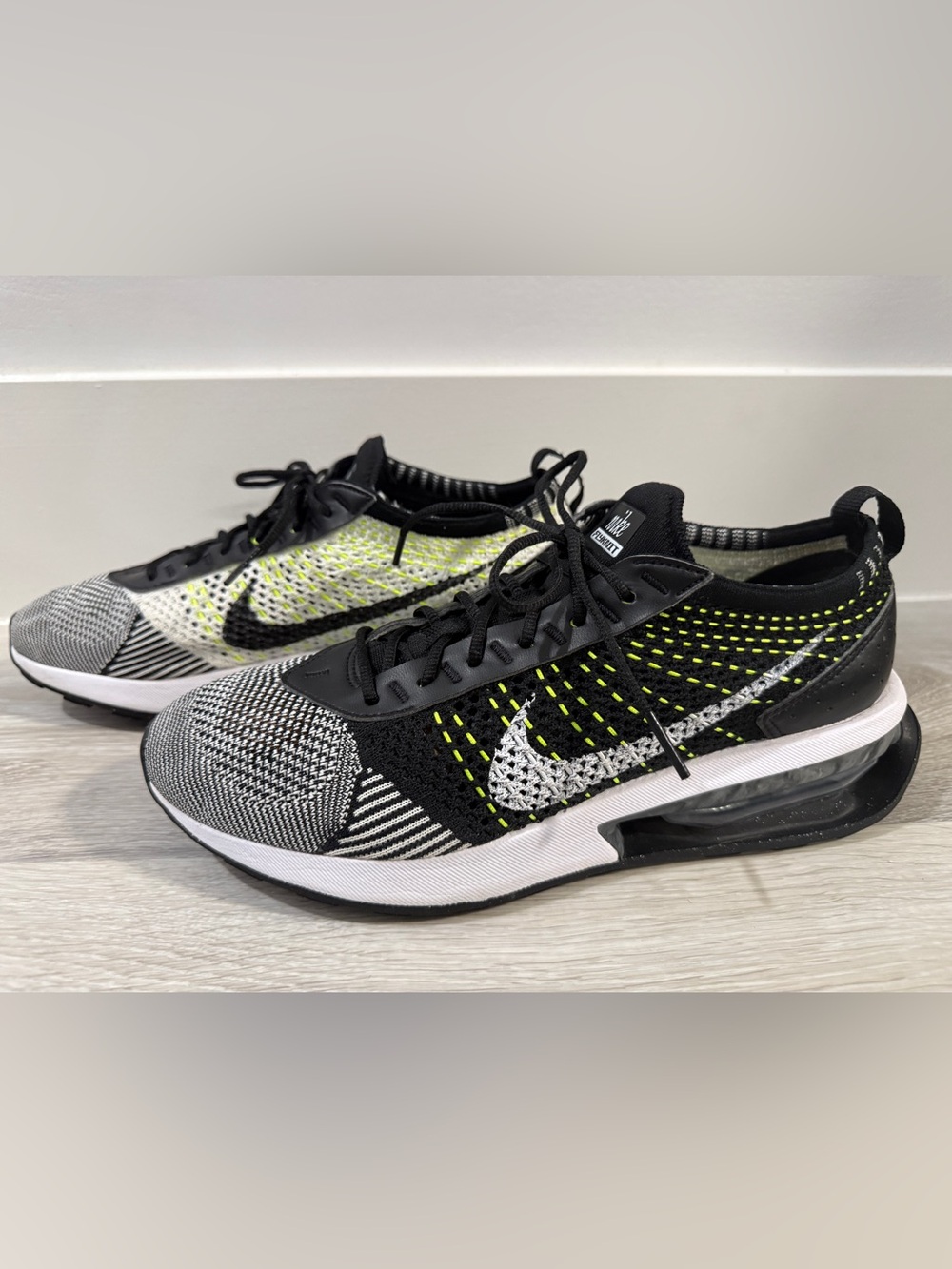 Nike Womens Air Max Flyknit Racer ‘Black/White/Volt’ (DM9073-002) Size 9
